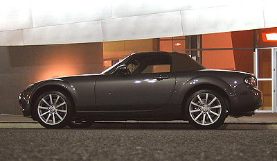A side view of a 2006 Mazda MX-5 Miata