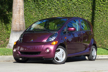 2014 Mitsubishi i-MiEV 2014 Mitsubishi i-MiEV width=