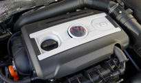 The 2.0-liter turbocharged inline 4-cylinder engine of the 2012 Volkswagen Beetle Turbo The 2.0-liter turbocharged inline 4-cylinder engine of the 2012 Volkswagen Beetle Turbo
