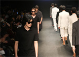 D. GNAK by KANG D. Runway Show, Spring/Summer 2013, at Seoul Fashion Week D. GNAK by KANG D. Runway Show, Spring/Summer 2013, at Seoul Fashion Week