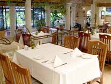 THIS RESTAURANT IS CLOSED Yanni's Greek Restaurant, Arlington Heights, IL