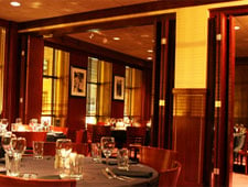 THIS RESTAURANT IS CLOSED Sullivan's Steakhouse, Chicago, IL