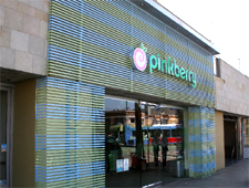 THIS RESTAURANT IS CLOSED Pinkberry, Venice, CA