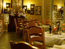 THIS RESTAURANT HAS CHANGED LOCATIONS Chez Pierre, Palm Desert, CA THIS RESTAURANT HAS CHANGED LOCATIONS Chez Pierre, Palm Desert, CA