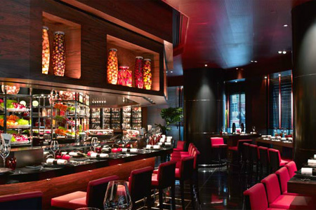 L'Atelier de Joël Robuchon, Sentosa, singapore L'Atelier de Joël Robuchon, Sentosa, singapore
