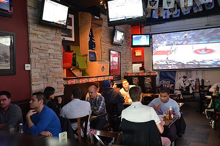 Hoops Sports Bar & Grill, Toronto, canada