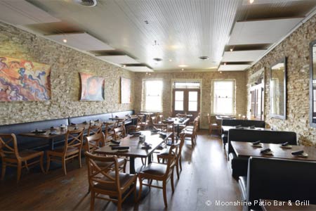 Moonshine Patio Bar & Grill, Austin, TX