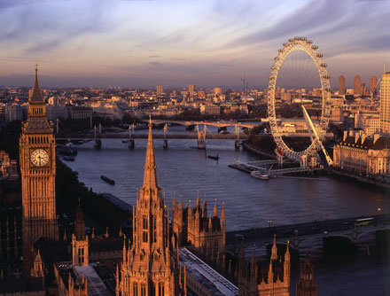 Another amazing view of London's skyline from the top of Victoria Tower Another amazing view of London's skyline from the top of Victoria Tower