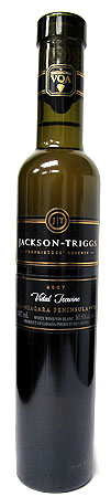 The Jackson-Triggs 2007 Proprietors' Reserve Vidal Icewine offers the finishing touch for a rich holiday meal