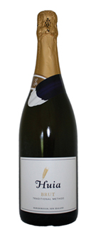 Huia 2009 Brut is a creamy New Zealand sparkling wine with flavors of peach and strawberry