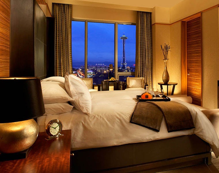 A guest room at Pan Pacific Hotel Seattle