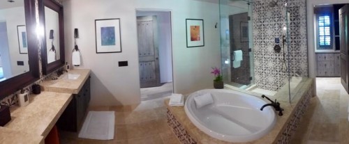A bathroom in the Valencia Suite at Rancho Valencia