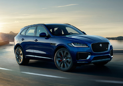 A three-quarter front view of the 2017 Jaguar F-PACE