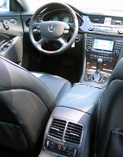 The interior of the 2006 Mercedes-Benz CLS500