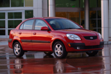 A three-quarter front view of a 2008 Kia Rio