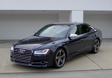 A three-quarter front view of the 2016 Audi S8 4.0T quattro tiptronic A three-quarter front view of the 2016 Audi S8 4.0T quattro tiptronic