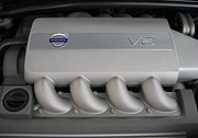 A view of the 2005 Volvo XC90 V8 AWD ASR7's engine