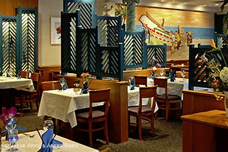 Chinese banquet style cooking, artful and delicious, takes center stage at this tranquil slice of the tropics in Columbia.