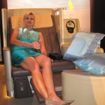 Sophie Gayot experiencing Singapore Airlines's business class seat