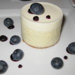 Mascarpone cheesecake with blueberries and vanilla crust