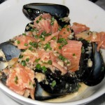 Alaska mussels: smoked salmon, lemon, chive, cream, chablis and shallots