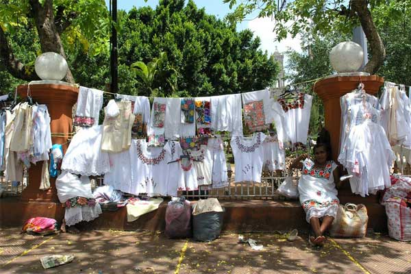 A street vendor in Valladolid