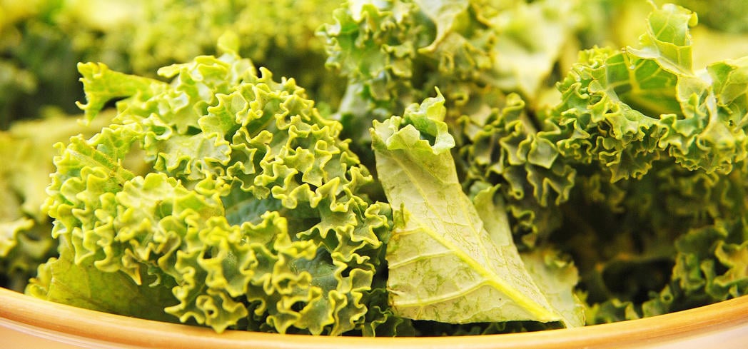 Just one cup of raw kale contains 15% of the recommended daily value of calcium and vitamin B6