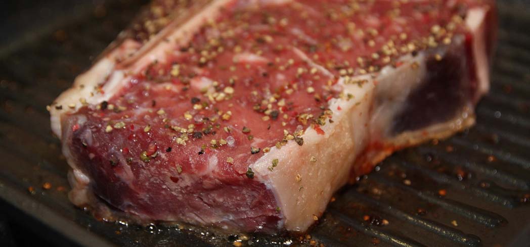 Use Strip House executive chef John Schenk's tips to cook the perfect steak