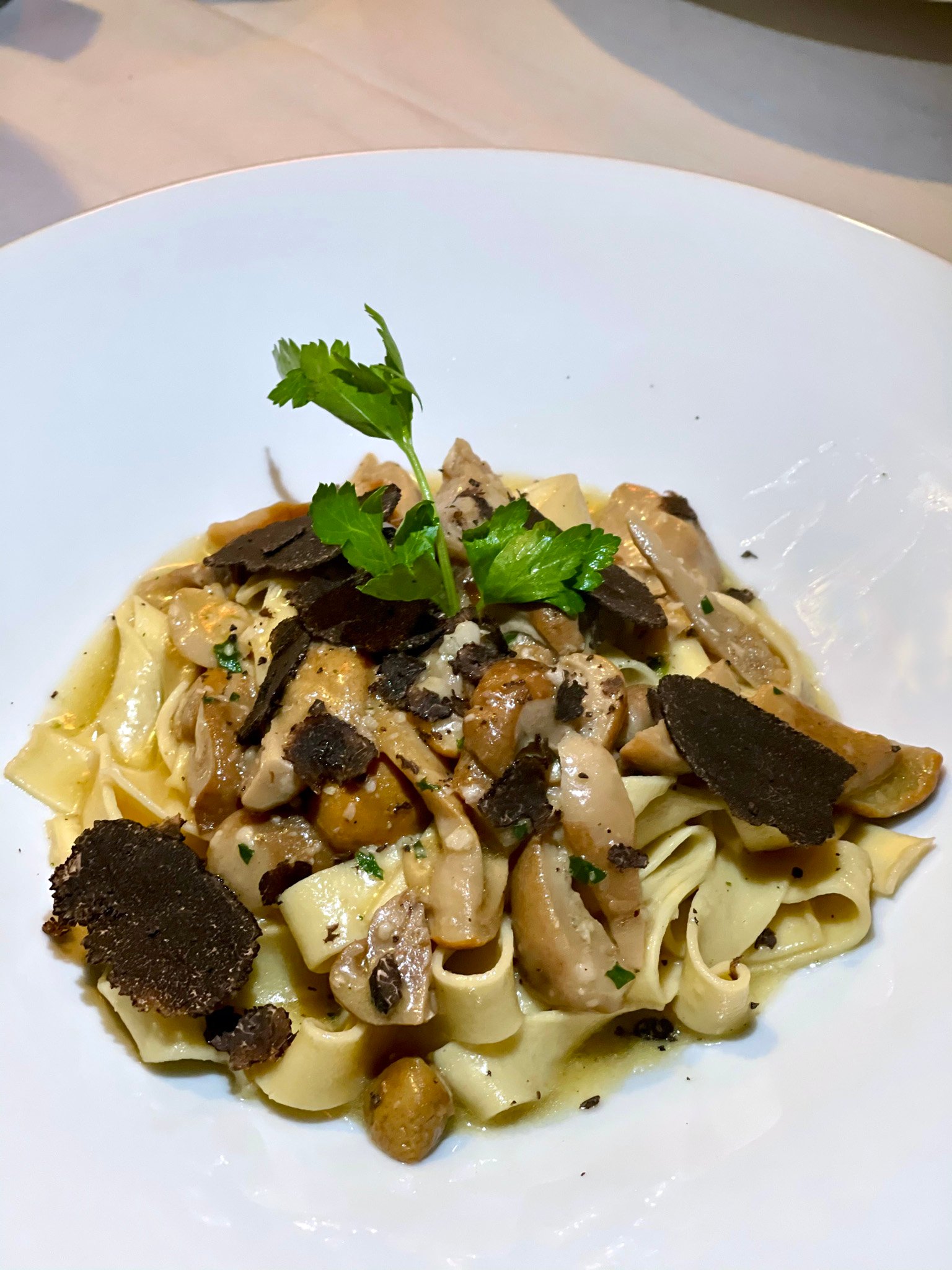 Fettuccine with mushrooms and black truffle
