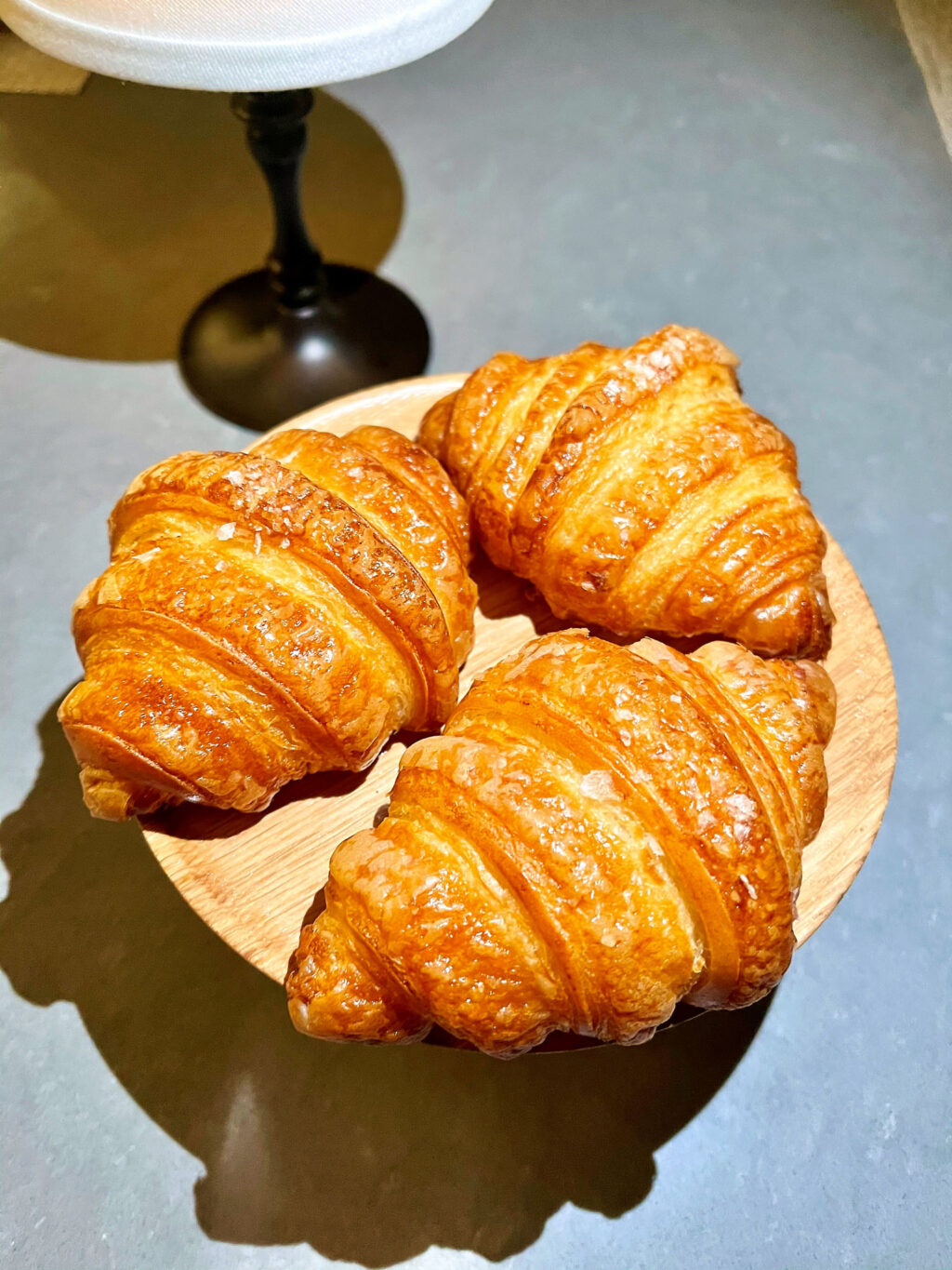 Garlic croissants