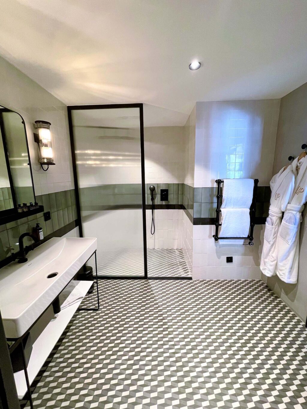Bathroom | Ultimate Provence